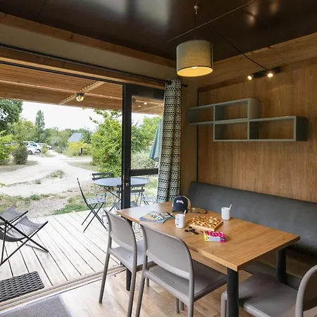 Citykamp キャンプ場 4*